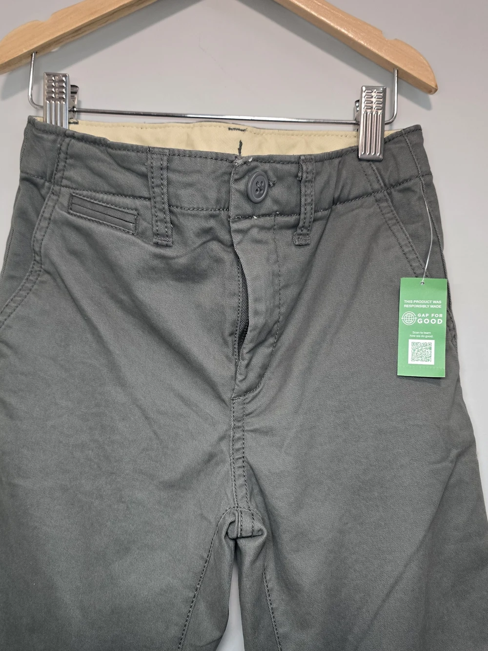 Gap Kid's Straight-Fit Chino Pants - Charcoal Gray Nack To School Style.